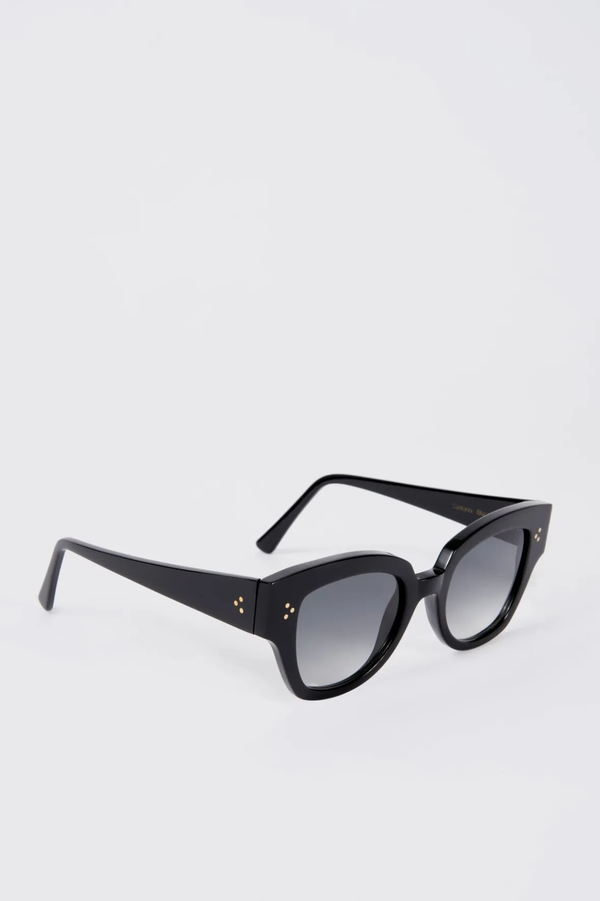 Discount Fårö Sunglasses Women Eyewear